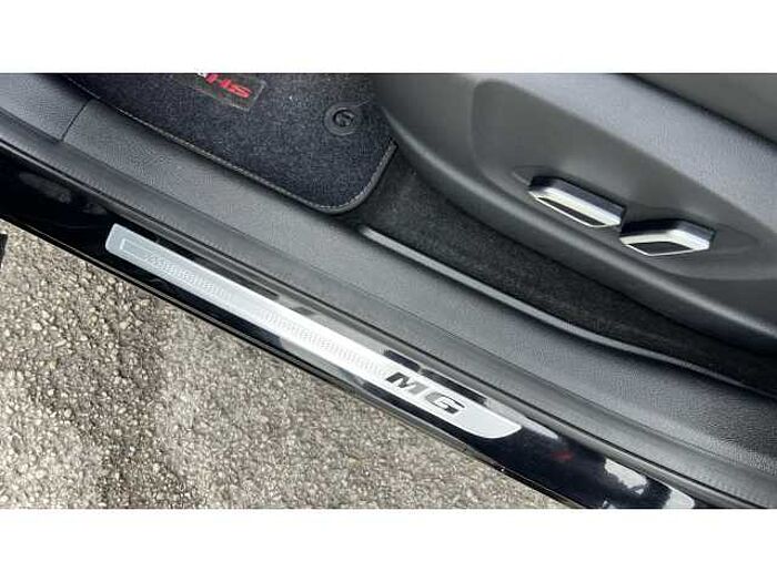 MG HS HS 1.5 T-GDI PHEV Exclusive 5dr Auto 