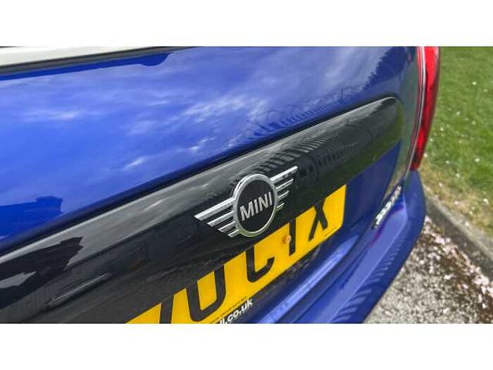 MINI Mini HATCHBACK 1.5 Cooper Classic II 3dr Auto 