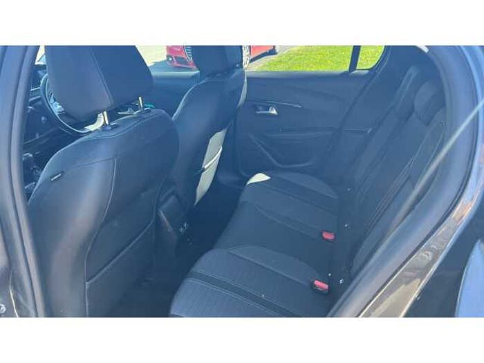 Peugeot 208 208 1.2 PureTech 100 Allure 5dr 