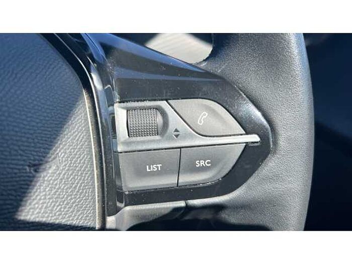 Peugeot 208 208 1.2 PureTech 100 Allure 5dr 