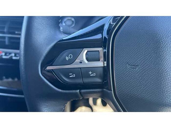 Peugeot 208 208 1.2 PureTech 100 Allure 5dr 
