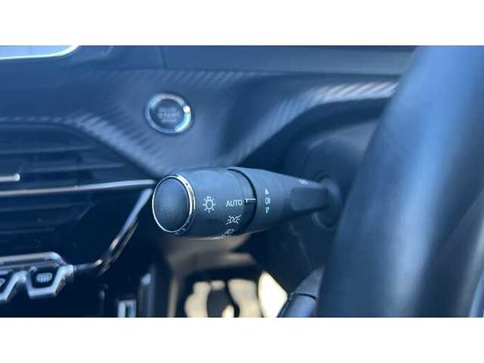 Peugeot 208 208 1.2 PureTech 100 Allure 5dr 