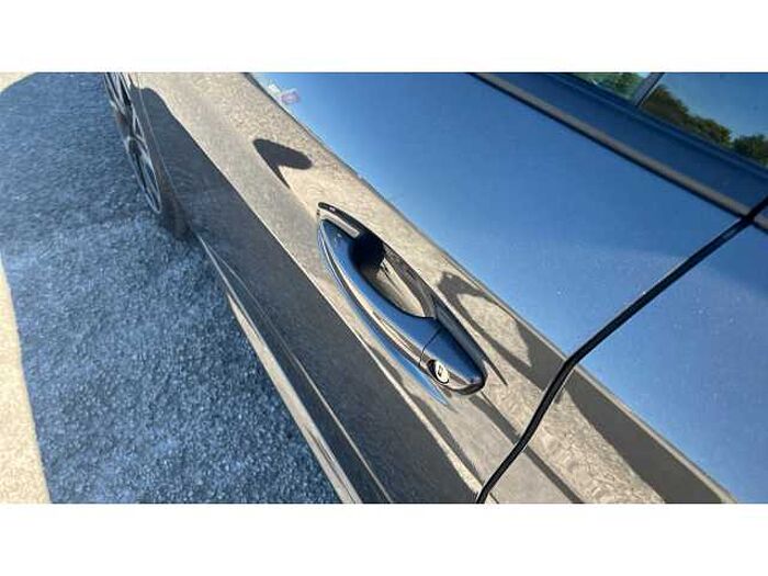 Peugeot 208 208 1.2 PureTech 100 Allure 5dr 