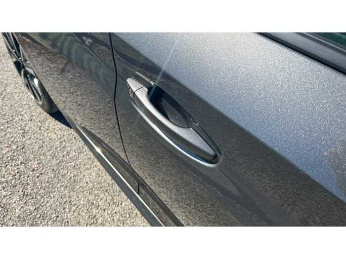 Peugeot 208 208 1.2 PureTech 100 Allure 5dr 