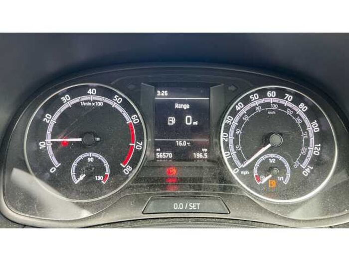 SKODA Fabia FABIA 1.0 MPI SE 5dr 