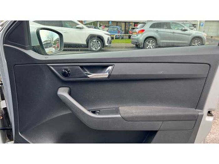 SKODA Fabia FABIA 1.0 MPI SE 5dr 