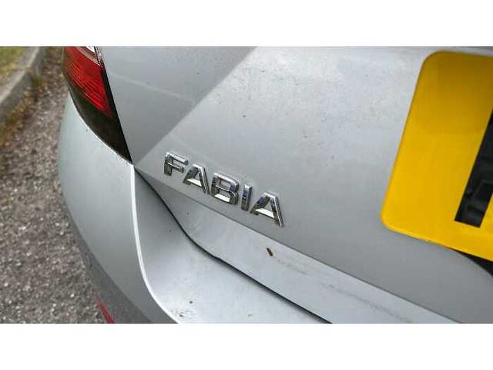 SKODA Fabia FABIA 1.0 MPI SE 5dr 