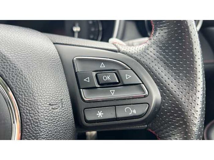 MG HS HS 1.5 T-GDI Exclusive 5dr DCT 