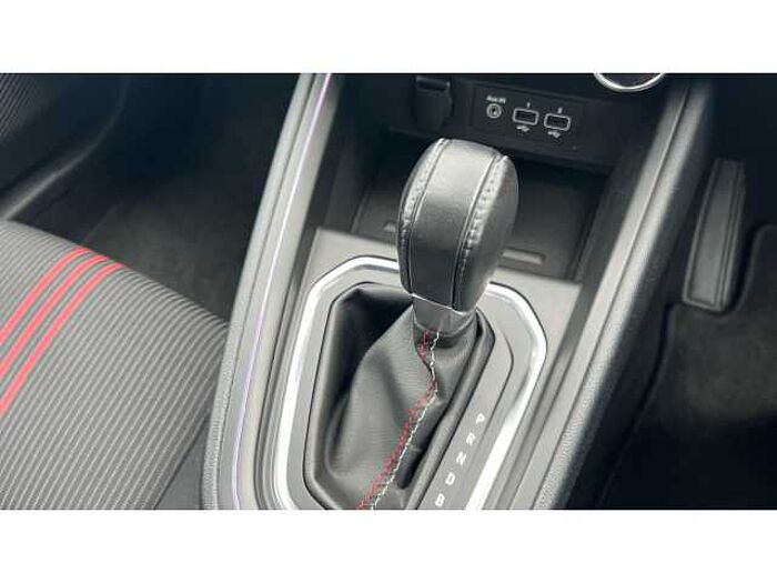 Renault Clio CLIO 1.6 E-TECH Hybrid 140 RS Line 5dr Auto 