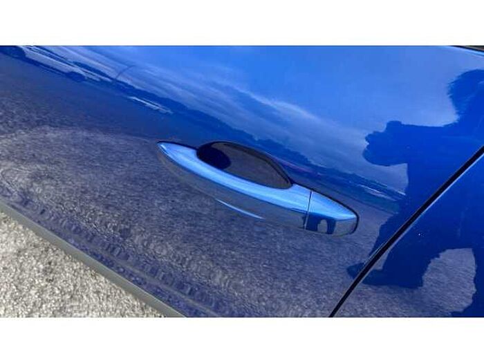 Renault Clio CLIO 1.6 E-TECH Hybrid 140 RS Line 5dr Auto 