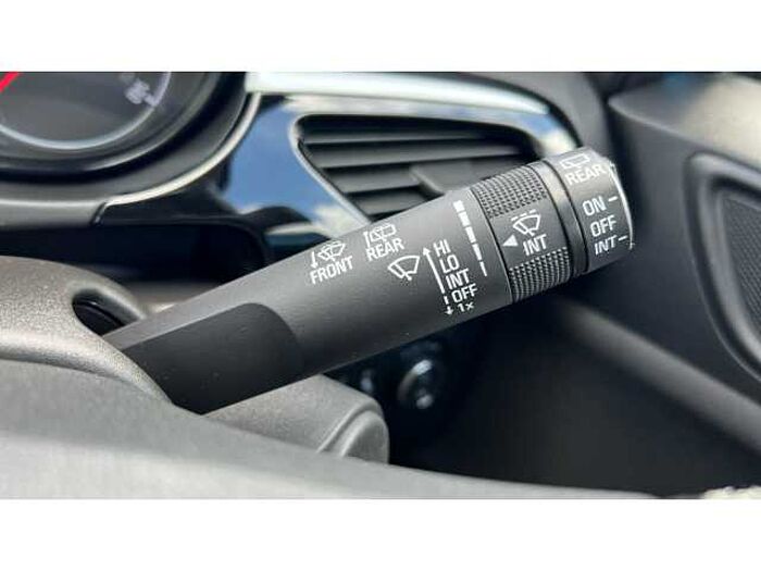 Vauxhall Corsa C CORSA 1.4 SRi Vx-line Nav Black 5dr 