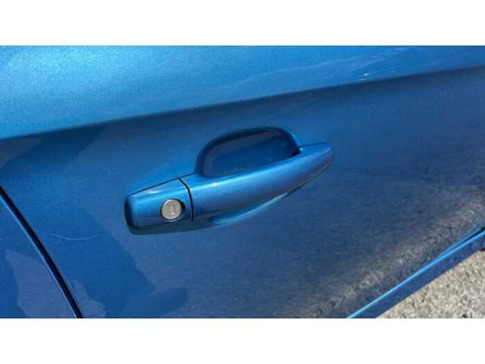Vauxhall Corsa C CORSA 1.4 SRi Vx-line Nav Black 5dr 