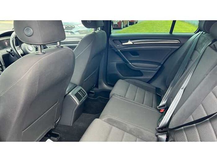 Volkswagen Golf GOLF 2.0 TSI 300 R 5dr 4MOTION DSG 