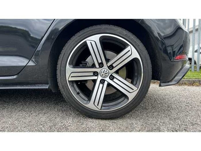 Volkswagen Golf GOLF 2.0 TSI 300 R 5dr 4MOTION DSG 