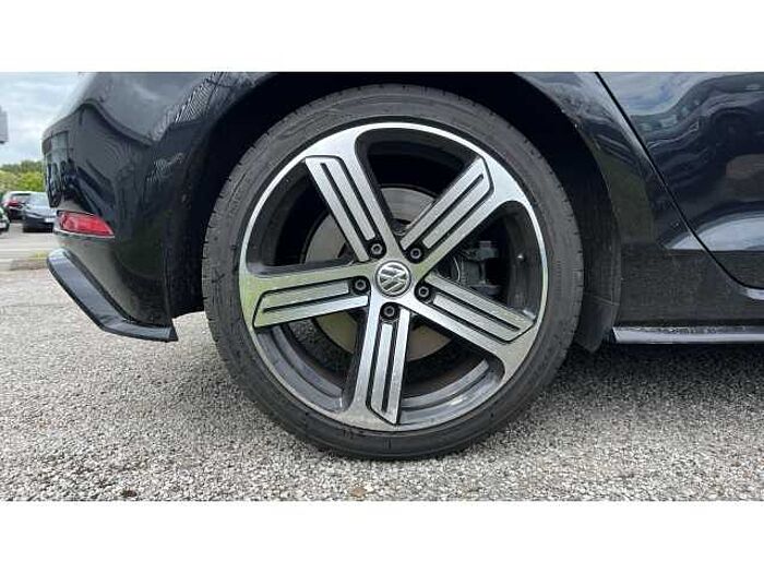 Volkswagen Golf GOLF 2.0 TSI 300 R 5dr 4MOTION DSG 