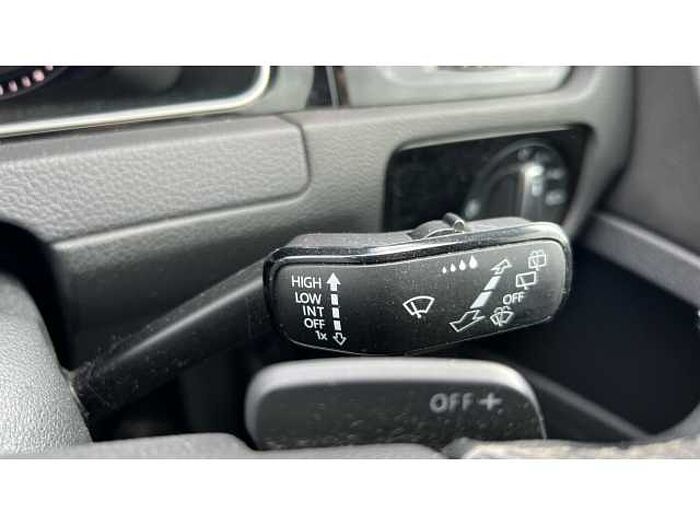 Volkswagen Golf GOLF 2.0 TSI 300 R 5dr 4MOTION DSG 