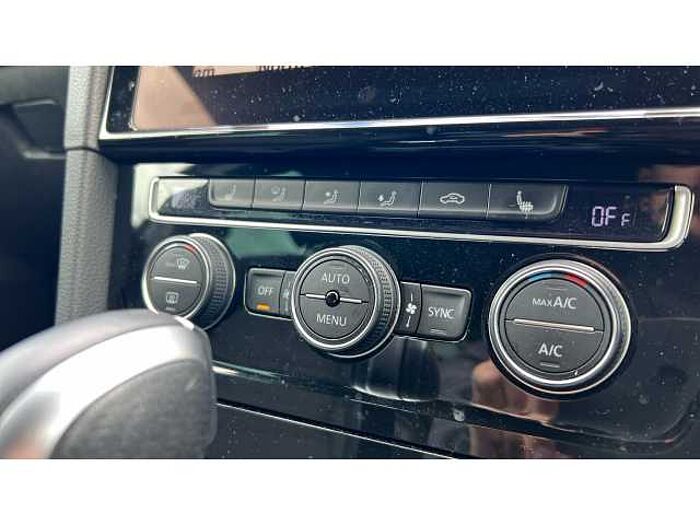 Volkswagen Golf GOLF 2.0 TSI 300 R 5dr 4MOTION DSG 