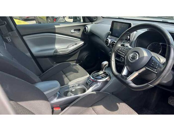 Nissan Juke JUKE 1.0 DiG-T N-Connecta 5dr DCT 