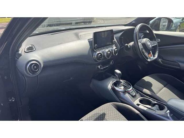 Nissan Juke JUKE 1.0 DiG-T N-Connecta 5dr DCT 