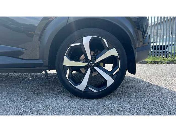 Nissan Juke JUKE 1.0 DiG-T N-Connecta 5dr DCT 