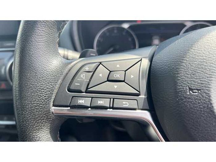 Nissan Juke JUKE 1.0 DiG-T N-Connecta 5dr DCT 
