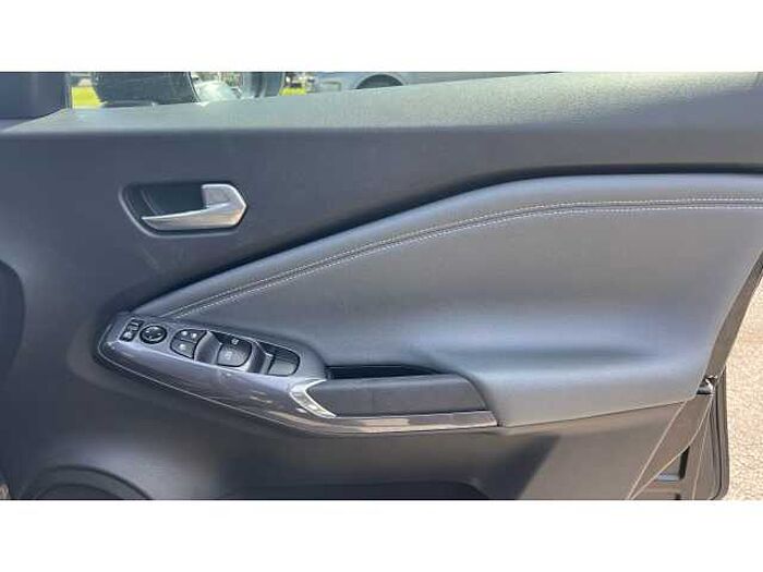 Nissan Juke JUKE 1.0 DiG-T N-Connecta 5dr DCT 
