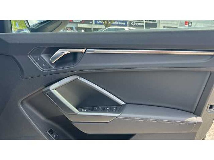 Audi Q3 Q3 35 TFSI S Line 5dr 