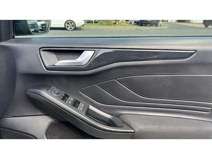 Ford Focus FOCUS 1.0 EcoBoost ST-Line X 5dr 