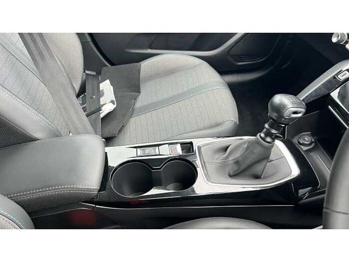 Peugeot 208 208 1.2 PureTech 100 Allure Premium + 5dr 