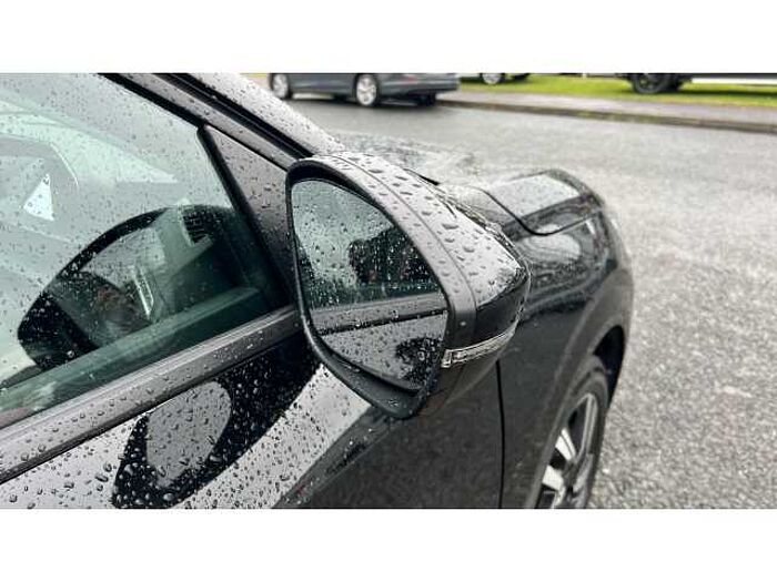 Peugeot 208 208 1.2 PureTech 100 Allure Premium + 5dr 