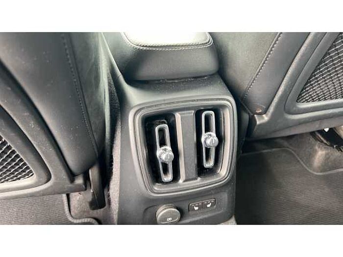 Volvo XC40 XC40 1.5 T5 Recharge PHEV R DESIGN Pro 5dr Auto 