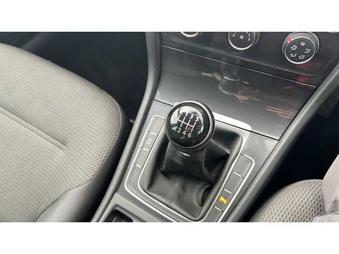Volkswagen Golf GOLF 1.0 TSI 115 Match 5dr 