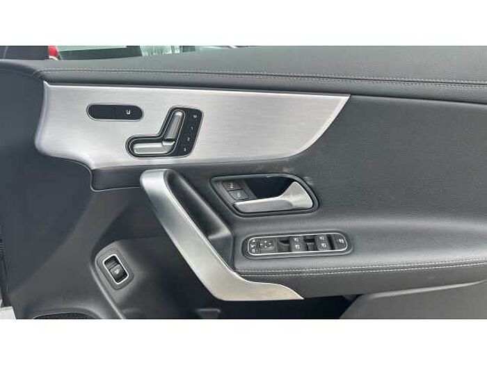 Mercedes-Benz CLA 180 CLA 180 AMG Line Premium Plus 4dr Tip Auto 