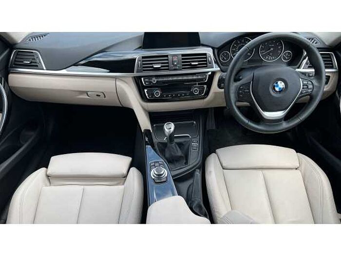 BMW 3 SERIES 320i Sport 4dr 