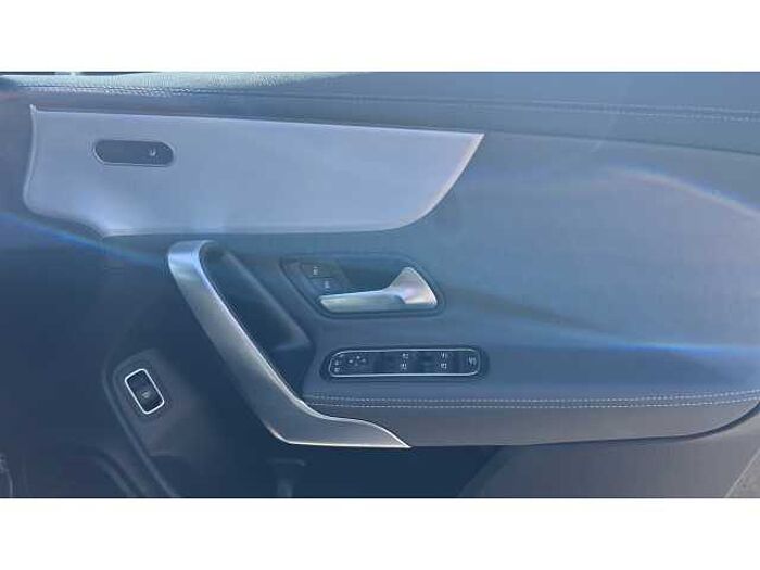 Mercedes-Benz CLA 180 CLA 180 AMG Line Premium + Night Ed 4dr Tip Auto 
