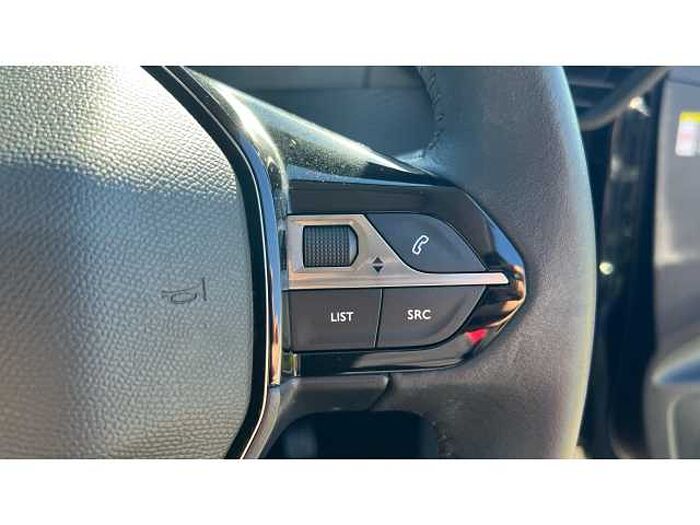 Peugeot 208 208 1.2 PureTech 100 Allure Premium 5dr 