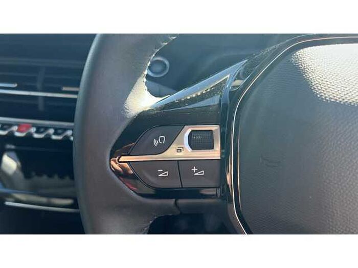 Peugeot 208 208 1.2 PureTech 100 Allure Premium 5dr 