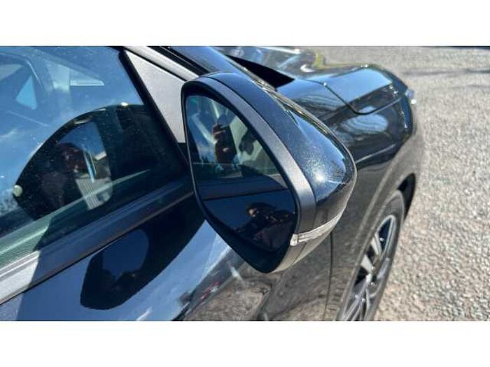 Peugeot 208 208 1.2 PureTech 100 Allure Premium 5dr 