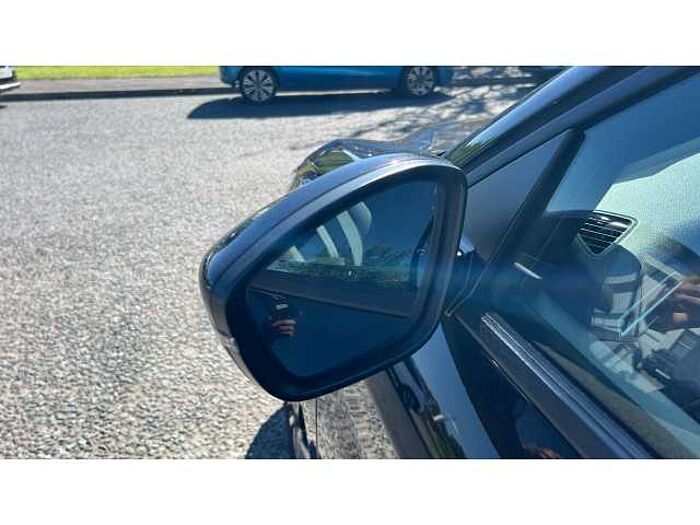 Peugeot 208 208 1.2 PureTech 100 Allure Premium 5dr 
