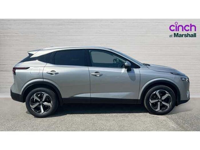Nissan Qashqai QASHQAI 1.3 DiG-T MH N-Connecta 5dr 