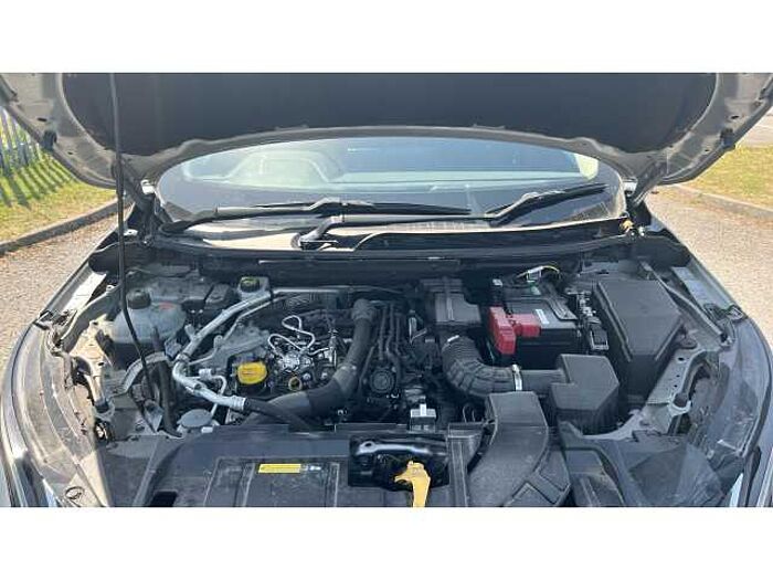 Nissan Qashqai QASHQAI 1.3 DiG-T MH N-Connecta 5dr 