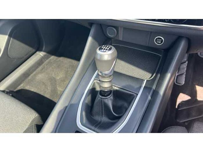 Nissan Qashqai QASHQAI 1.3 DiG-T MH N-Connecta 5dr 