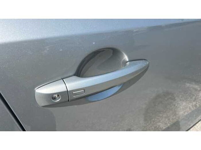 Nissan Qashqai QASHQAI 1.3 DiG-T MH N-Connecta 5dr 