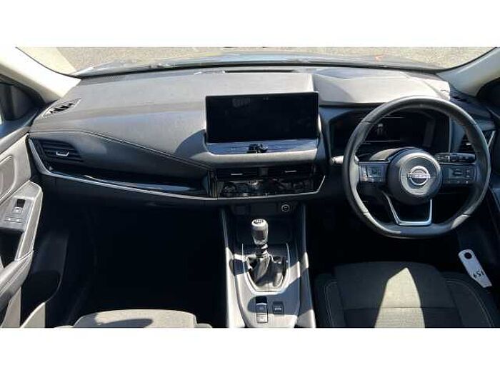 Nissan Qashqai QASHQAI 1.3 DiG-T MH N-Connecta 5dr 