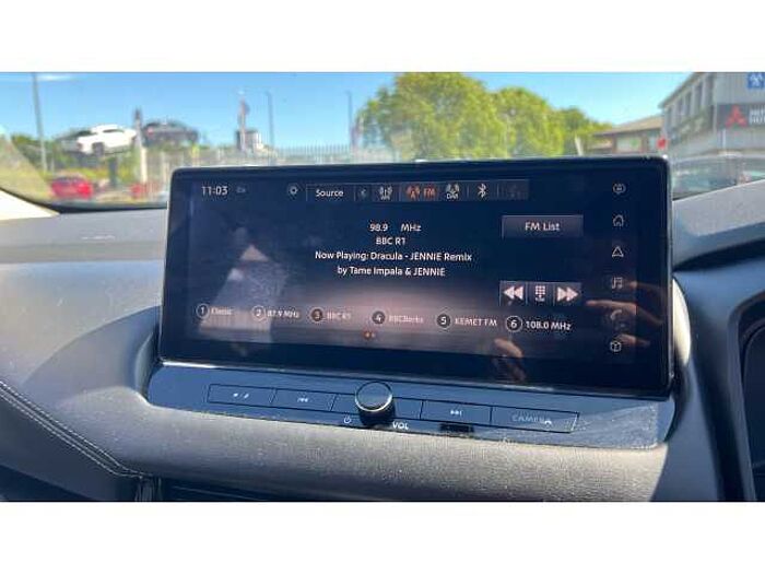 Nissan Qashqai QASHQAI 1.3 DiG-T MH N-Connecta 5dr 