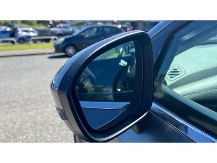 Nissan Qashqai QASHQAI 1.3 DiG-T MH N-Connecta 5dr 