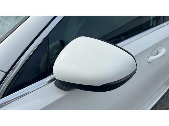 Mercedes-Benz A CLASS A200 AMG Line Executive 5dr Auto 