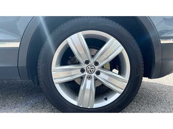 Volkswagen Tiguan TIGUAN 2.0 TDi 190 4Motion SEL 5dr DSG 