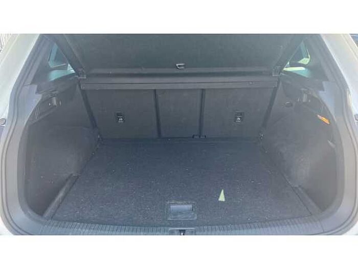 Volkswagen Tiguan TIGUAN 2.0 TDi 150 R-Line Tech 5dr DSG 