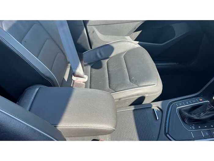 Volkswagen Tiguan TIGUAN 2.0 TDi 150 R-Line Tech 5dr DSG 